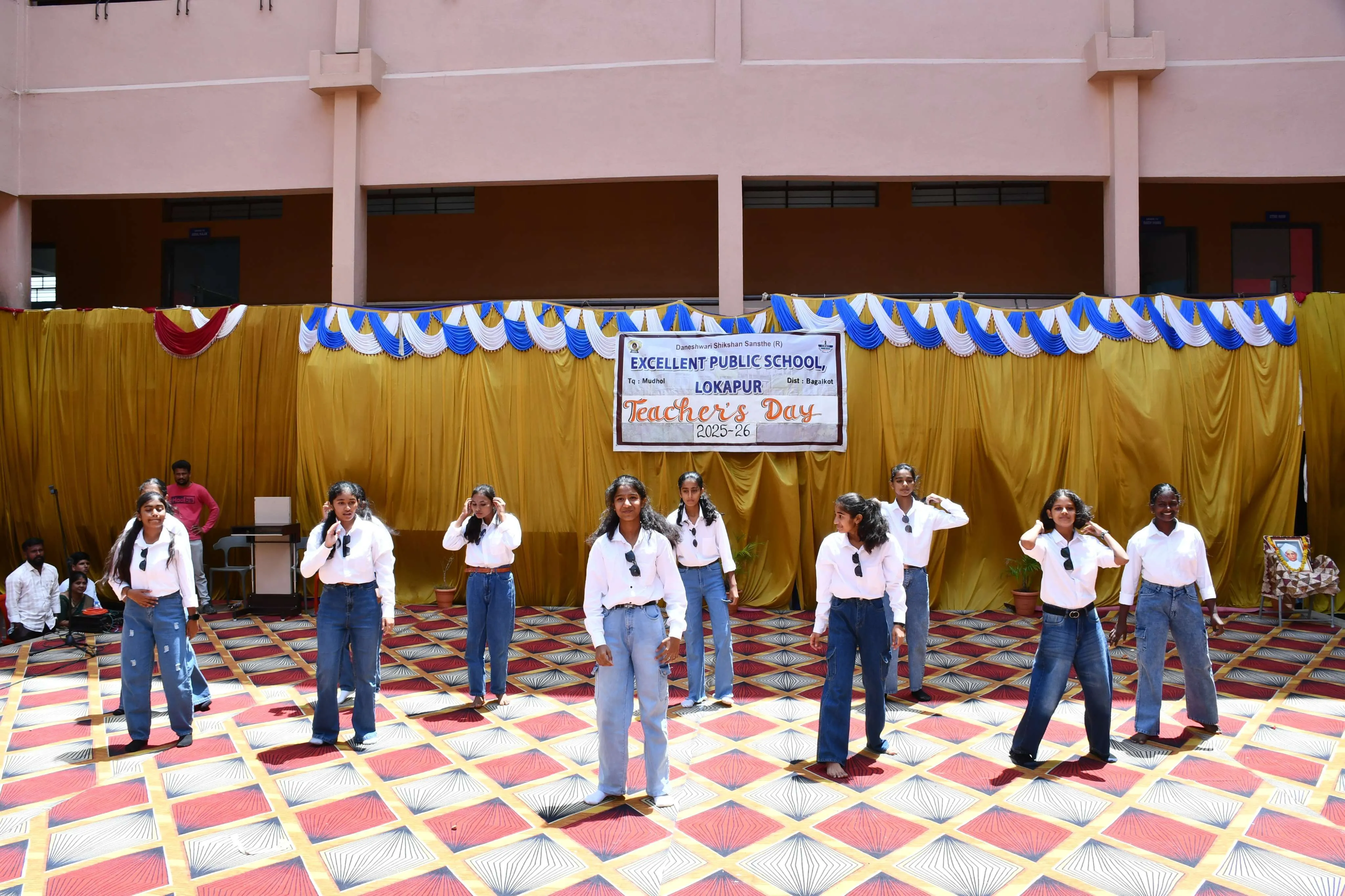 Excellent Public School Lokapur
